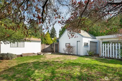 1218 NE 117th Street, Seattle, WA 98125 - Photo 32