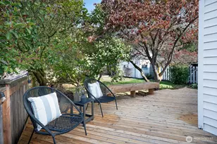 1218 NE 117th St, Seattle, WA 98125 - Photo 38