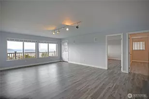 211 Arbor Terrace, Camano Island, WA 98282 - Photo 18