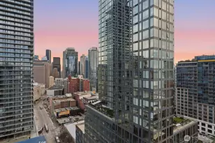 2100 3rd Ave, Seattle, WA 98121 - Photo 10