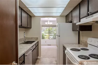 9904 NE 124th Street #1005, Kirkland, WA 98034 - Photo 12