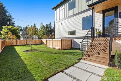 3314 W Dravus Street, Seattle, WA 98199 - Photo 1