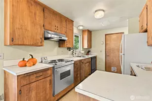 238 SW 143rd St, Burien, WA 98166 - Photo 10