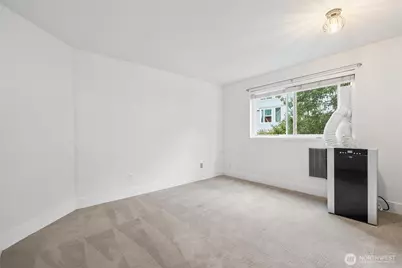 2215 14th Avenue W #1, Seattle, WA 98119 - Photo 22