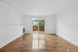 2215 14th Ave W, Seattle, WA 98119 - Photo 4