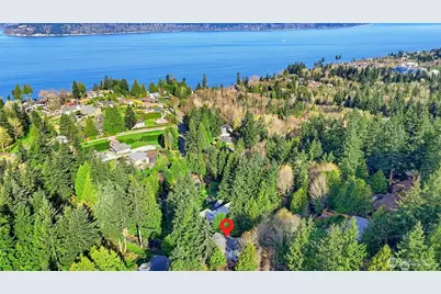12117 Clearview Drive, Edmonds, WA 98026 - Photo 40