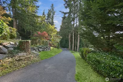 12117 Clearview Drive, Edmonds, WA 98026 - Photo 30