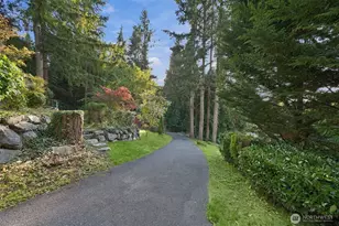 12117 Clearview Dr, Edmonds, WA 98026 - Photo 30