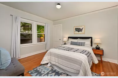933 N 84th Street, Seattle, WA 98103 - Photo 10