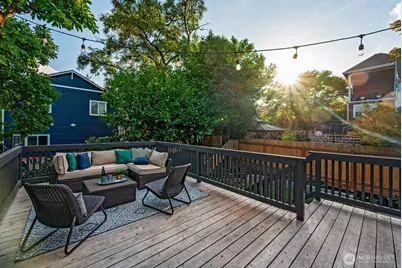 933 N 84th Street, Seattle, WA 98103 - Photo 22