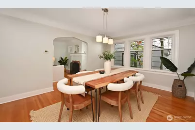 933 N 84th Street, Seattle, WA 98103 - Photo 8