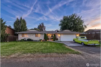 1414 Avalon Street, Walla Walla, WA 99362 - Photo 2