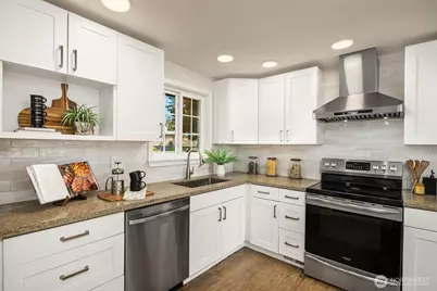 113 152nd Place SE, Bellevue, WA 98007 - Photo 8