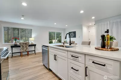 6104 190th Avenue Ct E, Lake Tapps, WA 98391 - Photo 6
