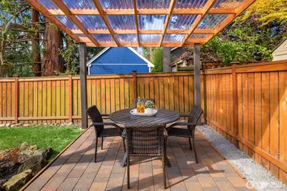 6723 Dibble Avenue NW, Seattle, WA 98117 - Photo 28