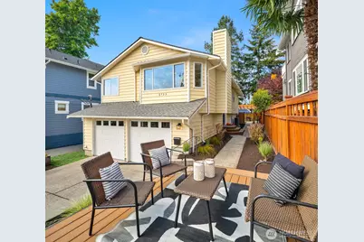 6723 Dibble Avenue NW, Seattle, WA 98117 - Photo 2