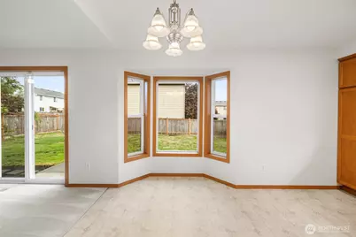 4471 E Broadway Street, Mount Vernon, WA 98274 - Photo 10