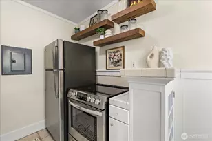 1640 18th Ave, Seattle, WA 98122 - Photo 14