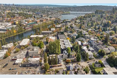 18 Dravus Street #210, Seattle, WA 98109 - Photo 28