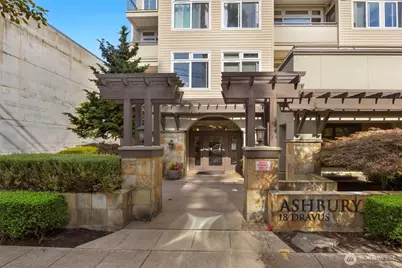 18 Dravus Street #210, Seattle, WA 98109 - Photo 2