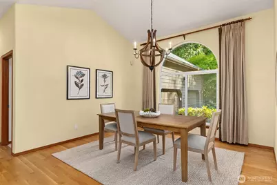 8387 NE Sumanee Place, Bainbridge Island, WA 98110 - Photo 6