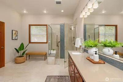 8387 NE Sumanee Place, Bainbridge Island, WA 98110 - Photo 18