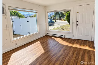 525 Ross Avenue, Wenatchee, WA 98801 - Photo 4