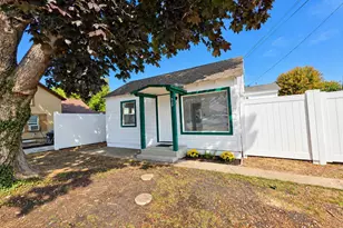 525 Ross Ave, Wenatchee, WA 98801 - Photo 1