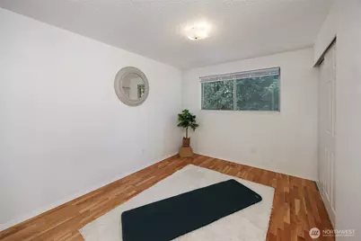 12822 NE 68th Street, Kirkland, WA 98033 - Photo 32