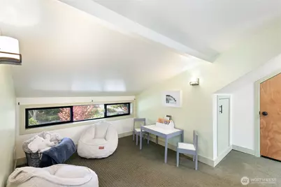 5018 Latona Avenue NE, Seattle, WA 98105 - Photo 24