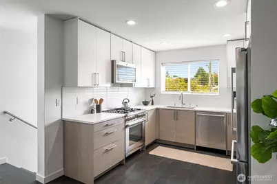 705 20th Place S #A, Seattle, WA 98144 - Photo 6