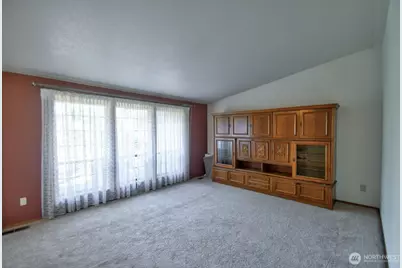 1949 51st Avenue SE, Olympia, WA 98501 - Photo 4