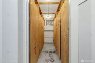 516 E Thomas St, Seattle, WA 98102 - Photo 28