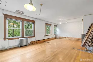 516 E Thomas St, Seattle, WA 98102 - Photo 10