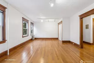516 E Thomas St, Seattle, WA 98102 - Photo 14