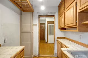 516 E Thomas St, Seattle, WA 98102 - Photo 20