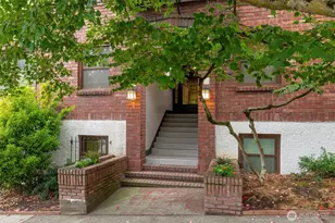 516 E Thomas St, Seattle, WA 98102 - Photo 1