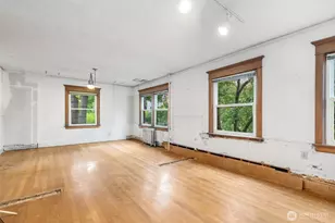 516 E Thomas St, Seattle, WA 98102 - Photo 16