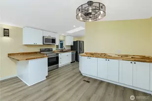 513 Marsden Rd, Port Angeles, WA 98362 - Photo 10