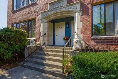 2120 Highland Ave Avenue #301, Everett, WA 98201 - Photo 1
