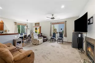 7414 176th Pl E, Puyallup, WA 98375 - Photo 4