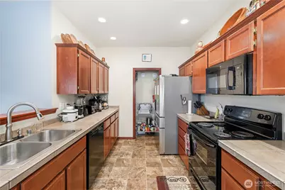 7414 176th Place E, Puyallup, WA 98375 - Photo 6