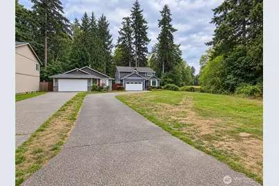 9008 138th Street E, Puyallup, WA 98373 - Photo 2