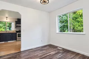 9008 138th St E, Puyallup, WA 98373 - Photo 6