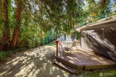 12832 Holiday Drive NE, Kirkland, WA 98034 - Photo 32
