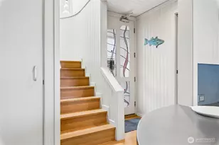 2017 Fairview Ave E, Seattle, WA 98102 - Photo 18