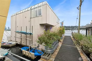 2017 Fairview Ave E, Seattle, WA 98102 - Photo 26