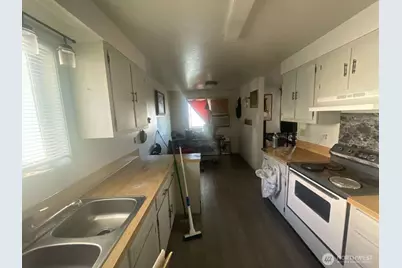 624 Edmonds Street, Omak, WA 98841 - Photo 6