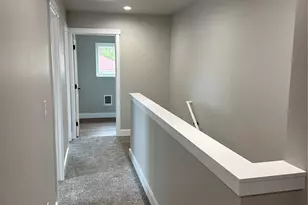 3711 W E St, Bremerton, WA 98312 - Photo 14