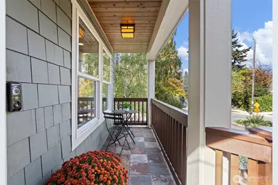 4501 39th Avenue S, Seattle, WA 98118 - Photo 4